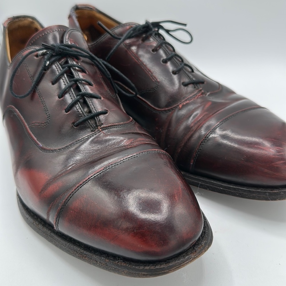 Johnston & Murphy maroon lace-up men’s shoes, size 10